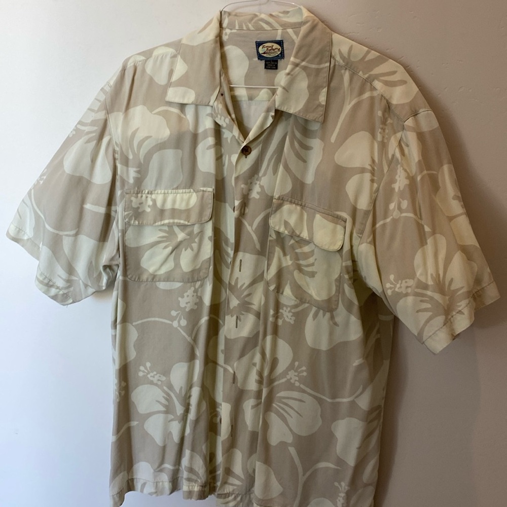 Tan and cream Tommy Bahama dress shirt